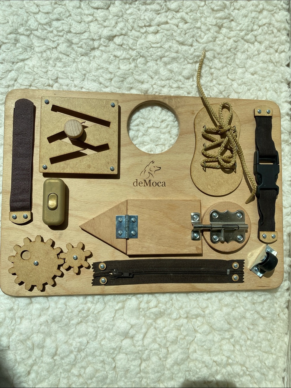 De Moca Activity board